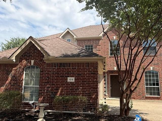 House for sale in Red Oak, Ellis County