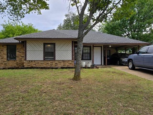 House for sale in Ellis, Texas