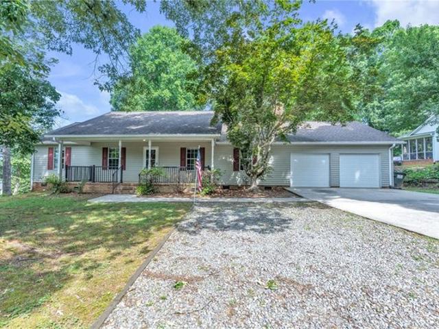 House for sale in Easley, South Carolina