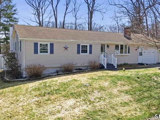 House for sale in Plainville, Connecticut