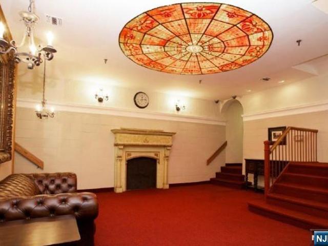 Condo for sale in Englewood