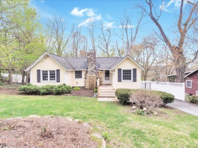 House for sale in Glenwood, New Jersey