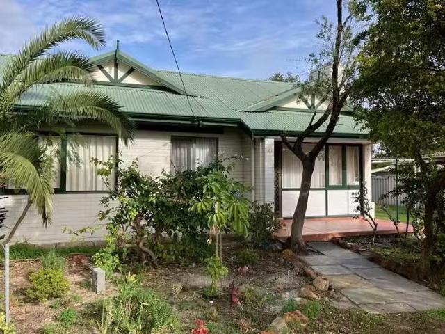 House for rent in Wattle Grove, Western Australia