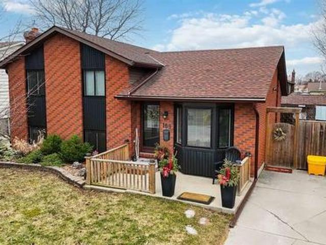 House for sale in Brights Grove, Ontario