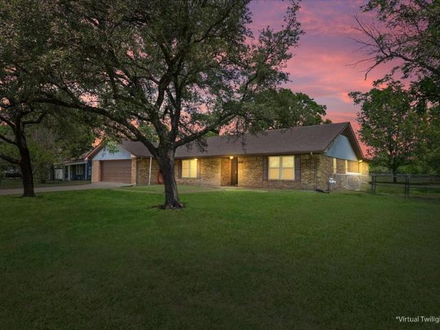 House for sale in Riesel, Texas