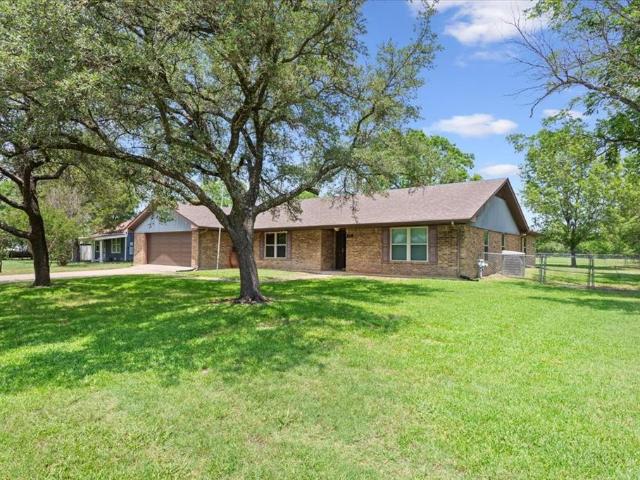 House for sale in Riesel, Texas