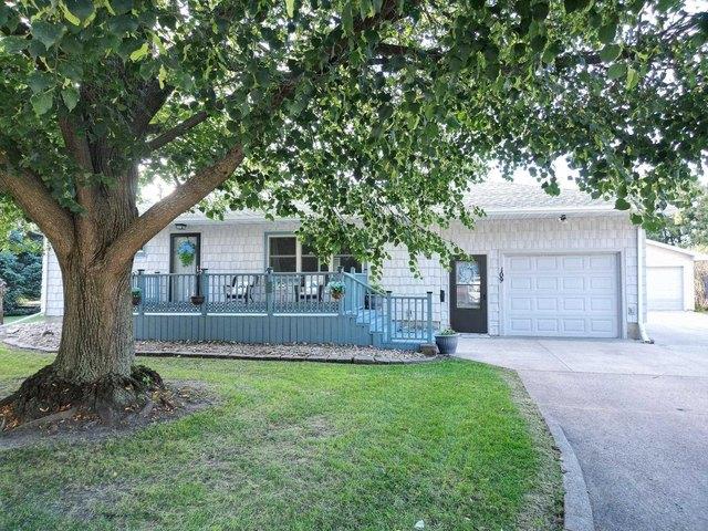 House for sale in Waverly, Iowa