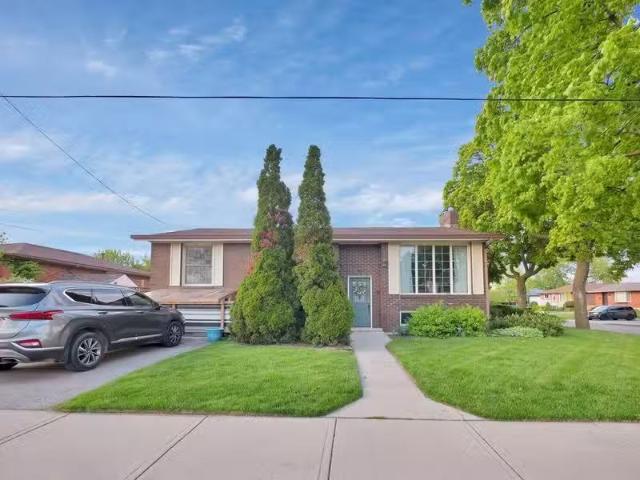 Condo for rent in Ancaster, Ontario