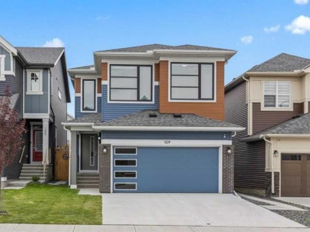 House for sale in Rangeview, Calgary