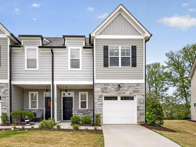 Townhouse for sale in Alamance, North Carolina