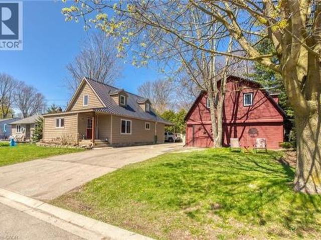 House for sale in Port Dover, Ontario