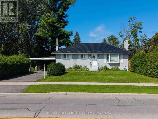 House for sale in College, Ottawa