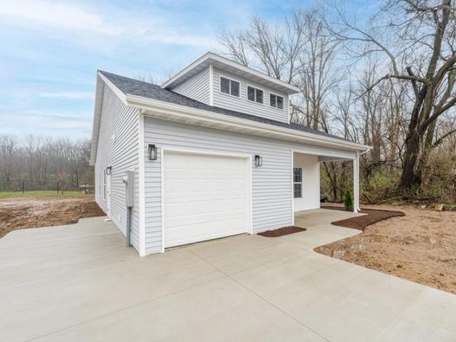House for sale in Dowagiac, Michigan
