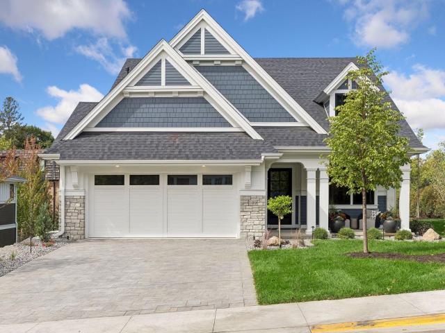 Townhouse for sale in Wayzata, Hennepin County