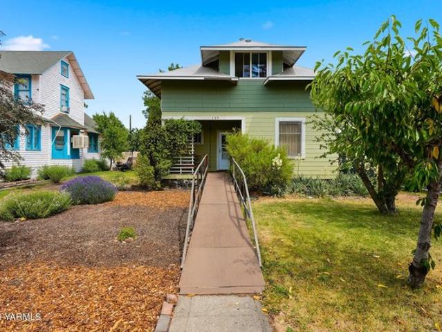 House for sale in Yakima, Washington