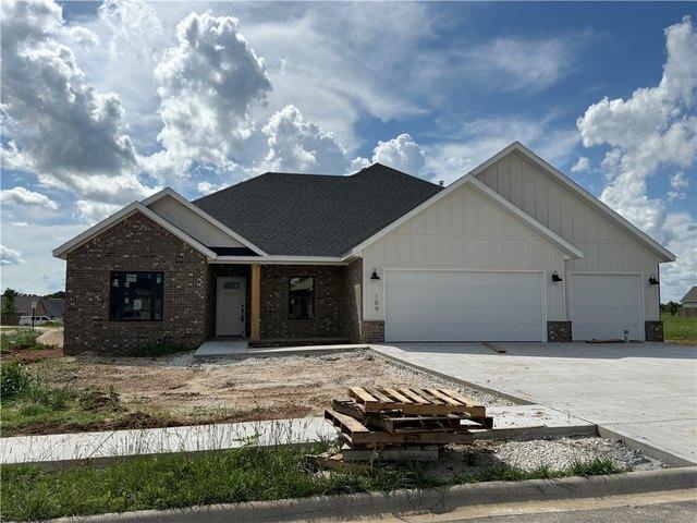 House for sale in Ark