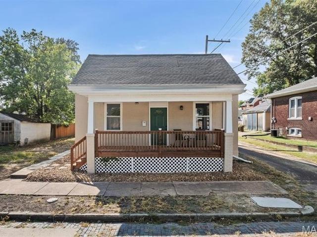 House for sale in Belleville, Saint Clair County