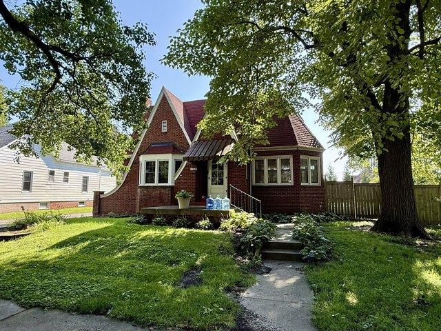 House for sale in Douglas, Illinois