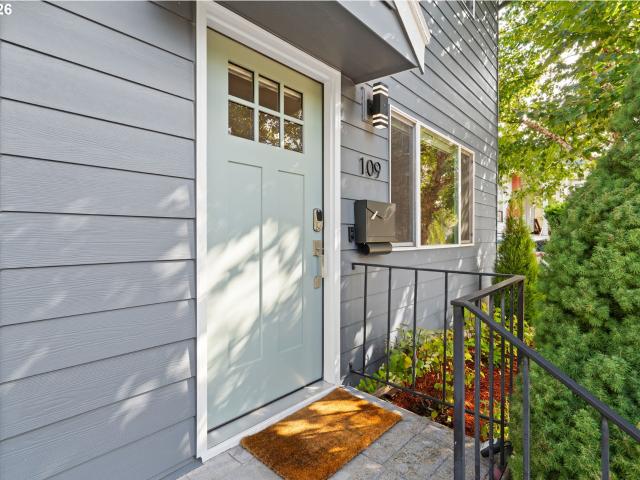 Condo for sale in King, Portland