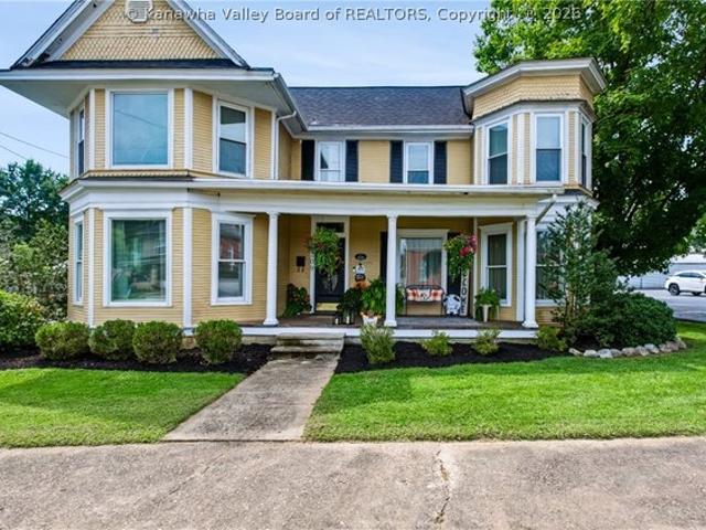 House for sale in Cottageville, West Virginia