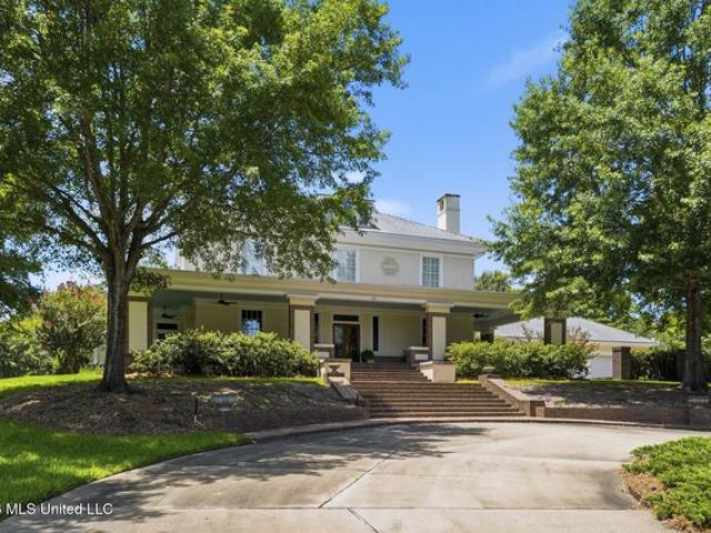 House for sale in Ridgeland, Mississippi