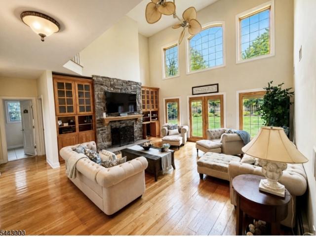 House for sale in East Hanover, New Jersey