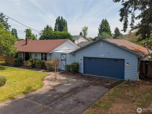 House for sale in Pacific, Washington