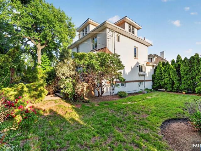House for sale in Ridgefield Park, New Jersey