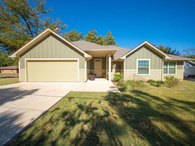 House for sale in Tioga, Texas