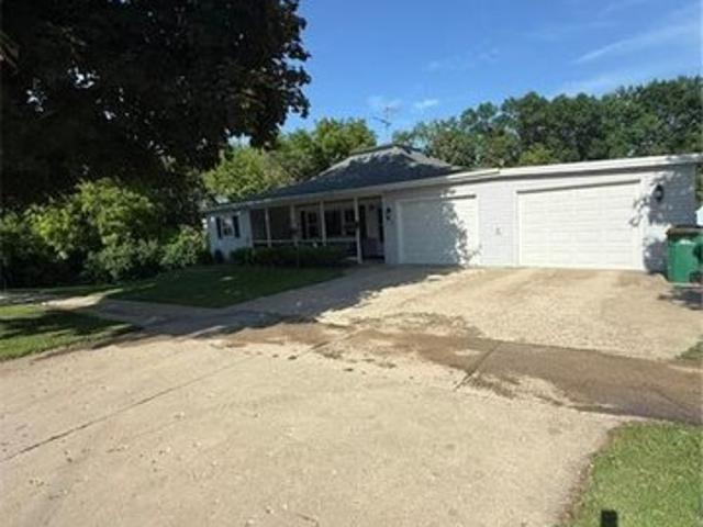 House for sale in Lakefield, Minnesota