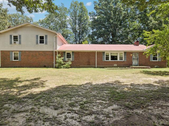 House for sale in Dickson, Tennessee