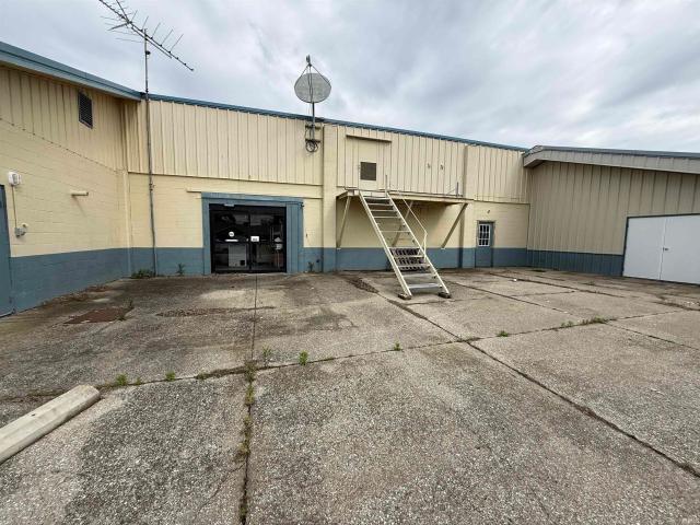 Commercial for sale in Petersburg, Indiana