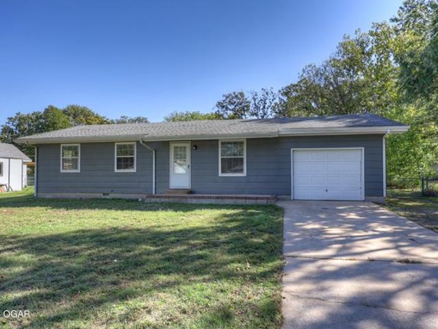House for sale in Carl Junction, Jasper County