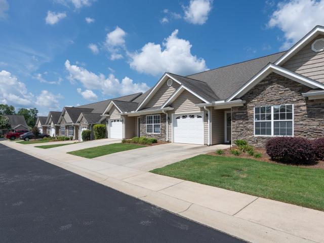 Townhouse for sale in Simpsonville, South Carolina