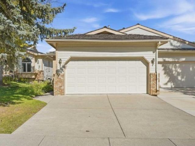 House for sale in Shawnee Slopes, Calgary