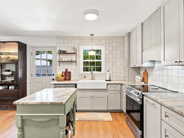 House for sale in Taylors, South Carolina
