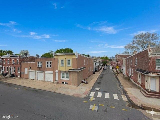 Townhouse for sale in Delaware