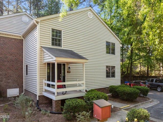 Townhouse for sale in Chapel Hill, North Carolina