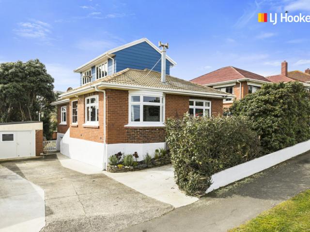 House for sale in Otakou