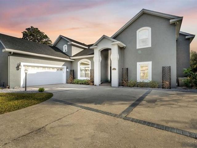 House for sale in Auburndale, Florida