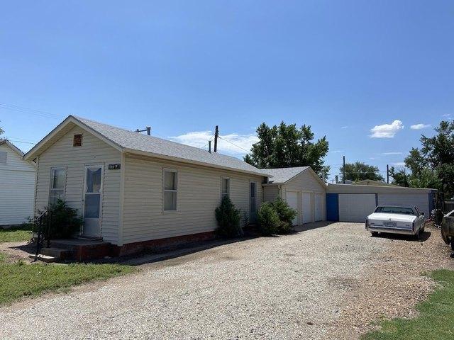 House for sale in Ellinwood, Barton County