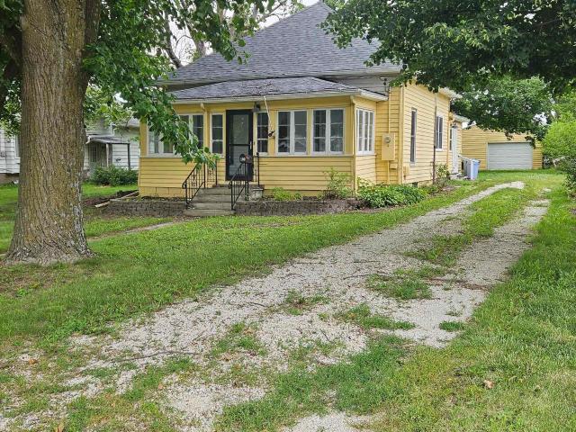 House for sale in Osceola, Iowa