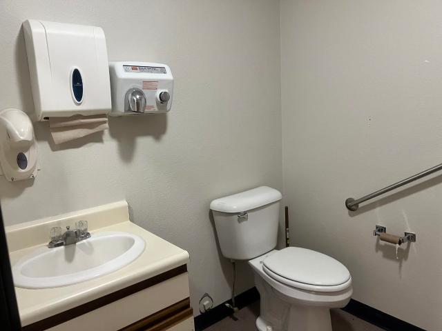 Commercial for sale in Graettinger, Iowa