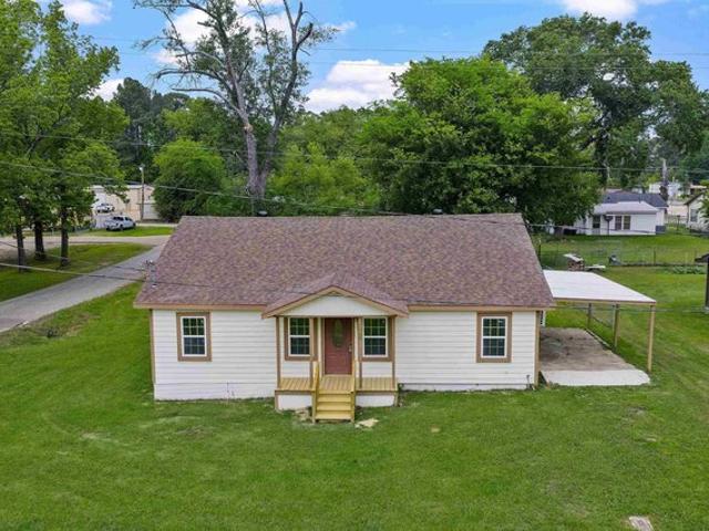 House for sale in Marion, Texas