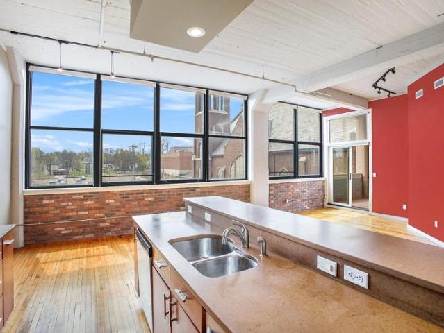 Condo for sale in Jackson