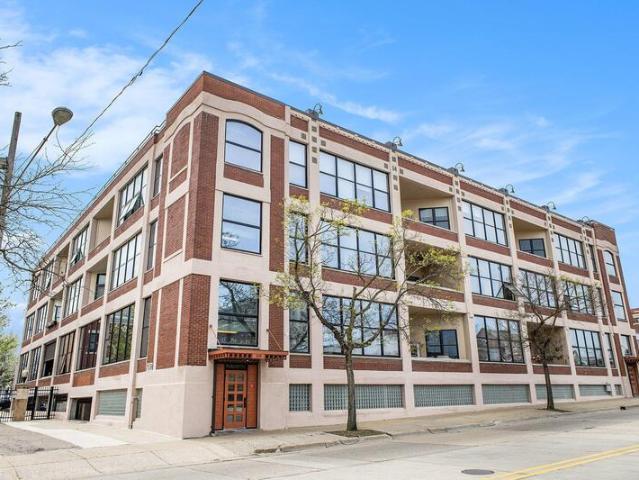 Condo for sale in Jackson