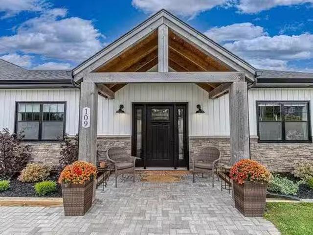 House for sale in Cornwall, Queens County