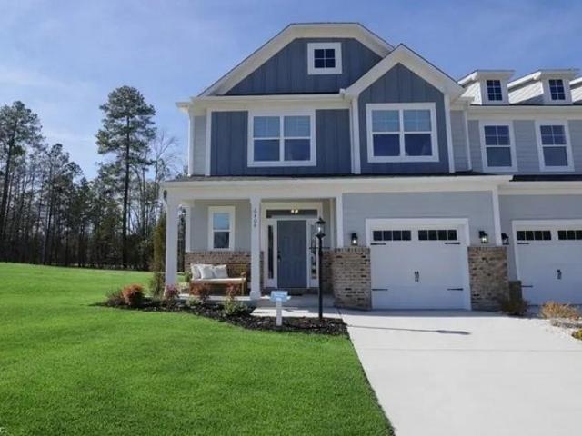 Townhouse for sale in Virginia