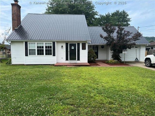 House for sale in Winfield, West Virginia