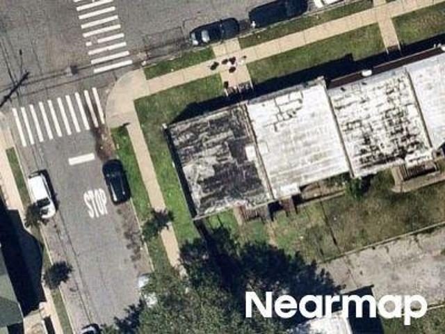 House for sale in Queens, Arverne